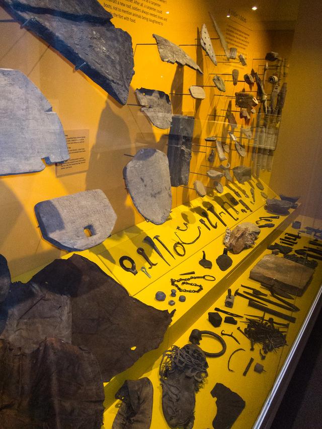 Palaeontology is the study of <span class="blank">______</span> and how life on Earth has changed over millions of years.