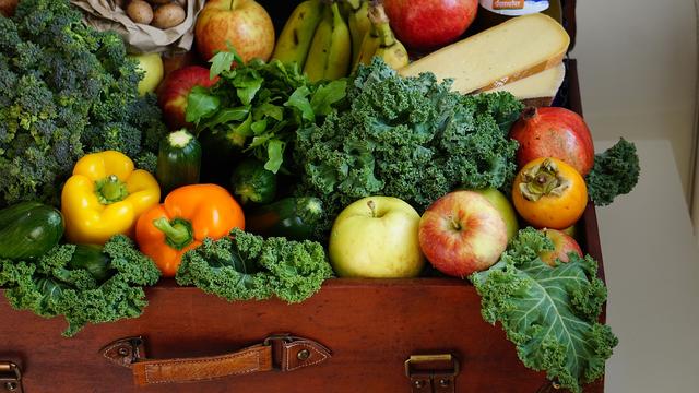 Why is it important to eat fruit and vegetables?