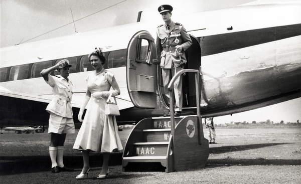 What can we learn from looking at this photograph?