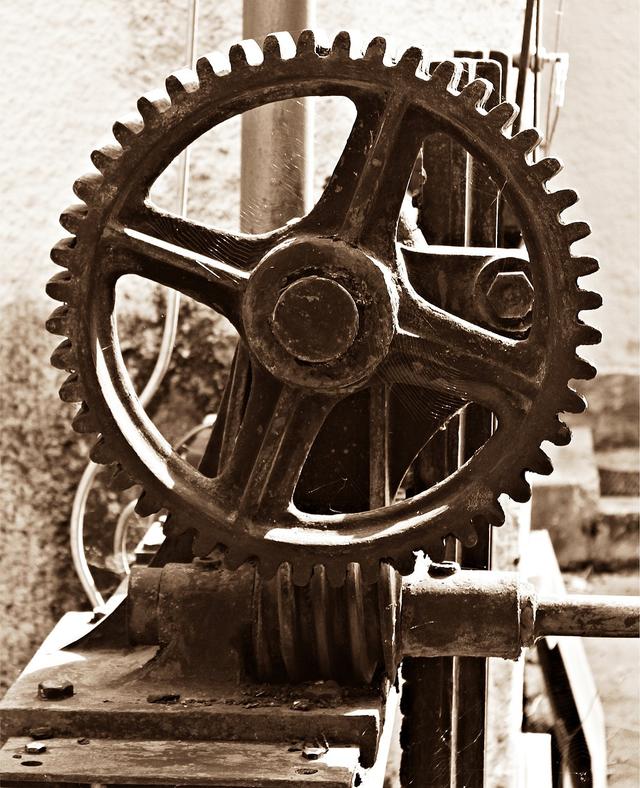 Which statement is true about simple machines?