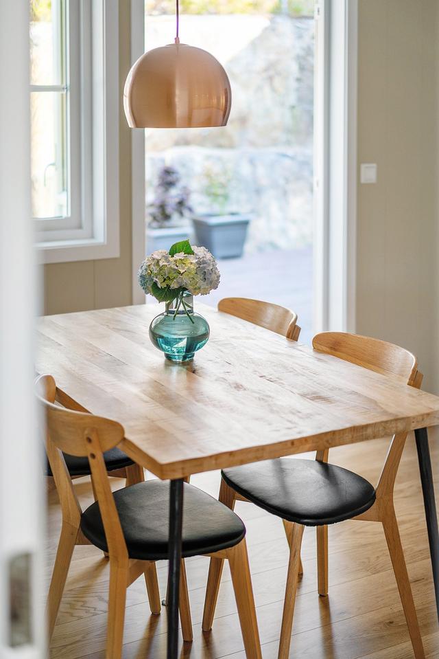 Which of these materials are suitable for making a table?