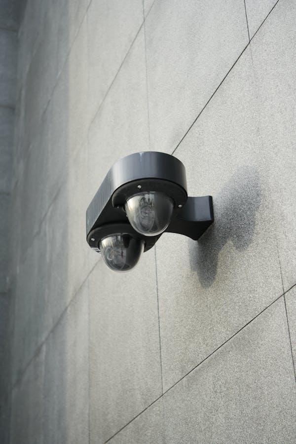 A <span class="blank">______</span> is a device which detects changes in things like light, temperature, motion, sound or pressure.