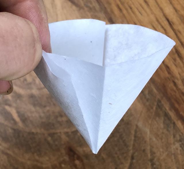 Filter paper can be used to separate <span class="blank">______</span> solids from liquids.