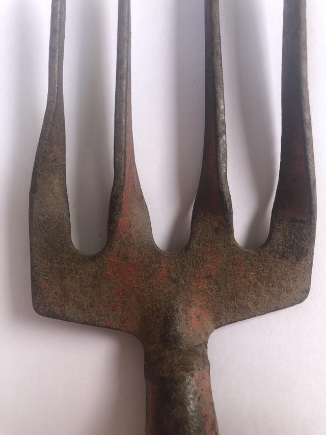 What texture is rust?