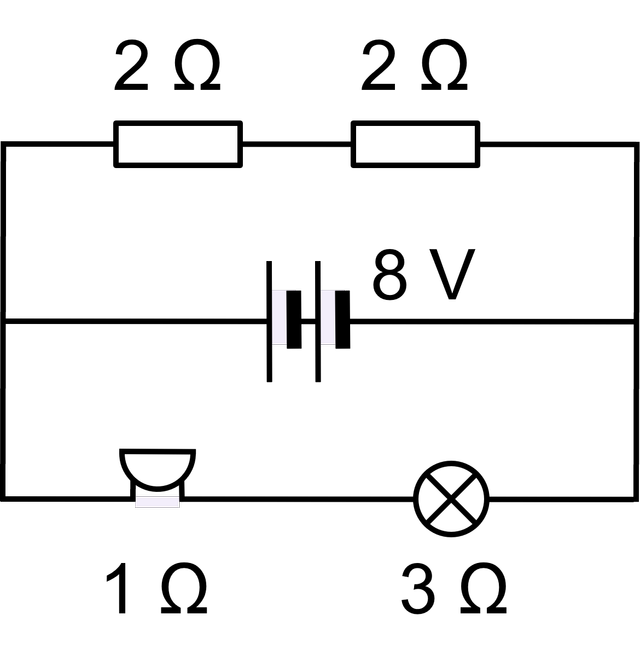 In the circuit shown, the potential difference across the lamp is <span class="blank">______</span> V.